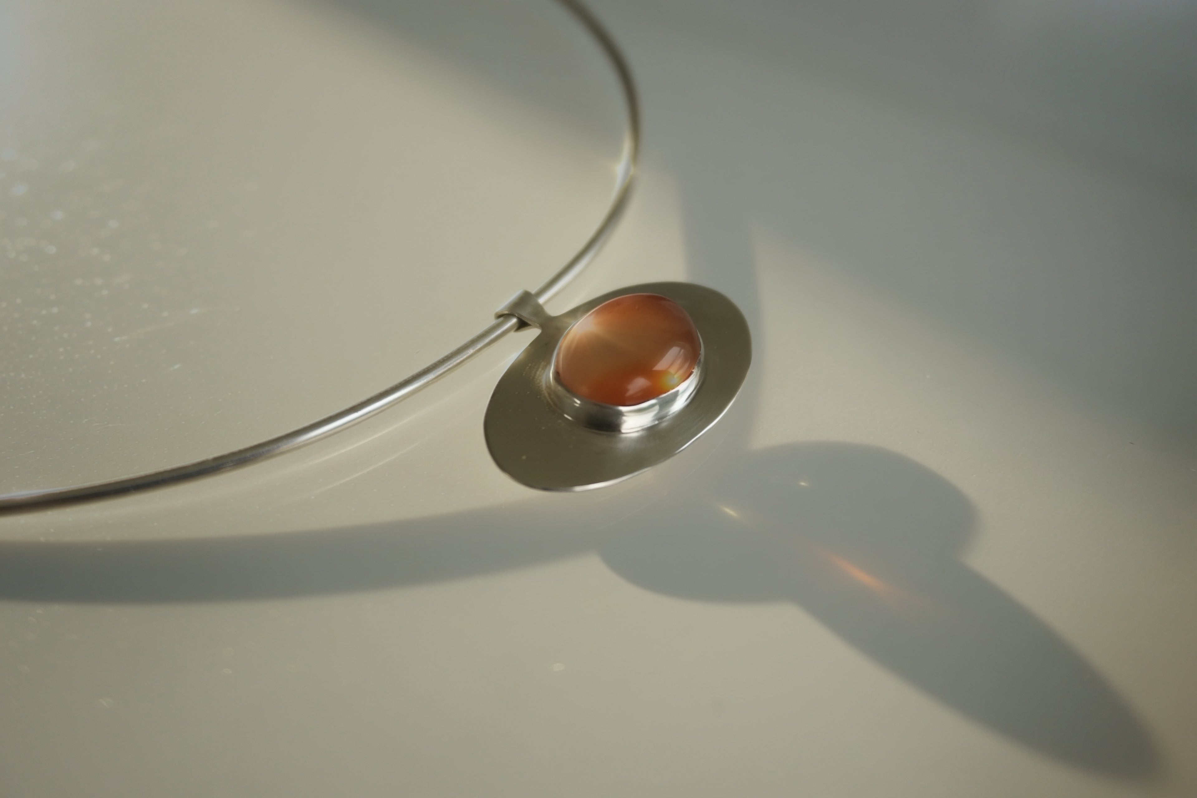 Oval Eye Collar Choker