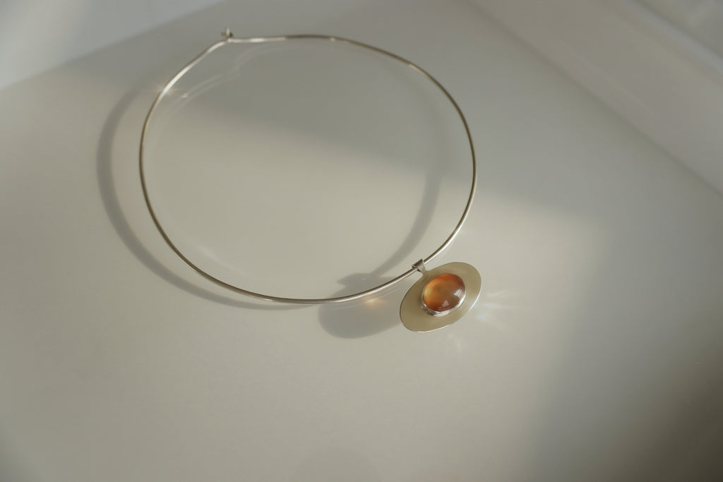 Oval Eye Collar Choker
