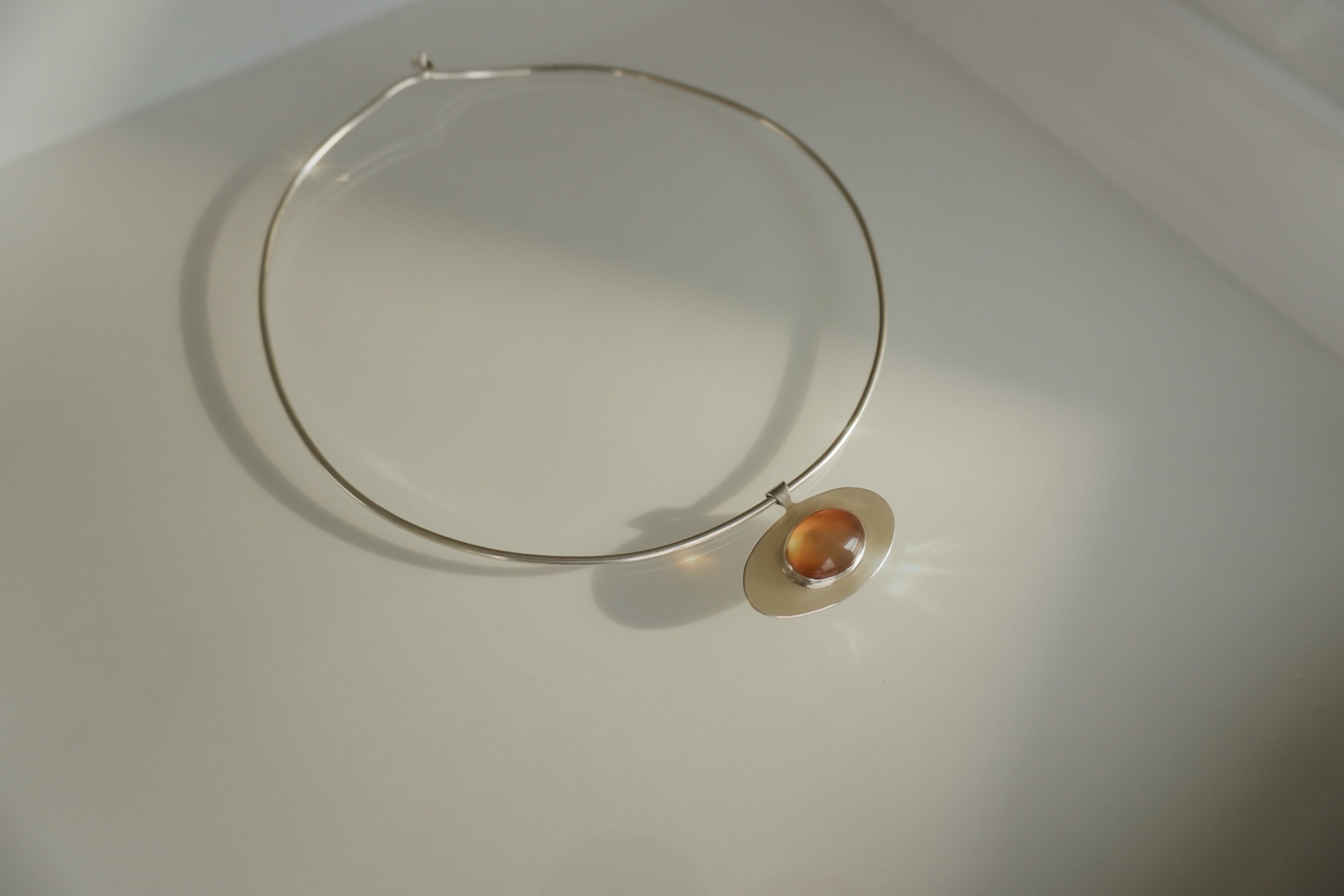 Oval Eye Collar Choker